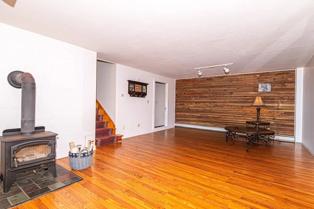 166 Burkehaven Hill Road Sunapee NH 03782