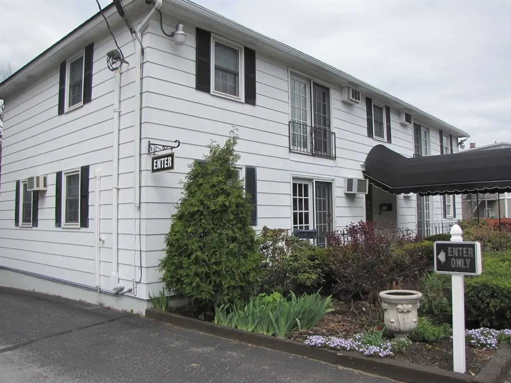 1100 Valley Street Manchester NH 03103
