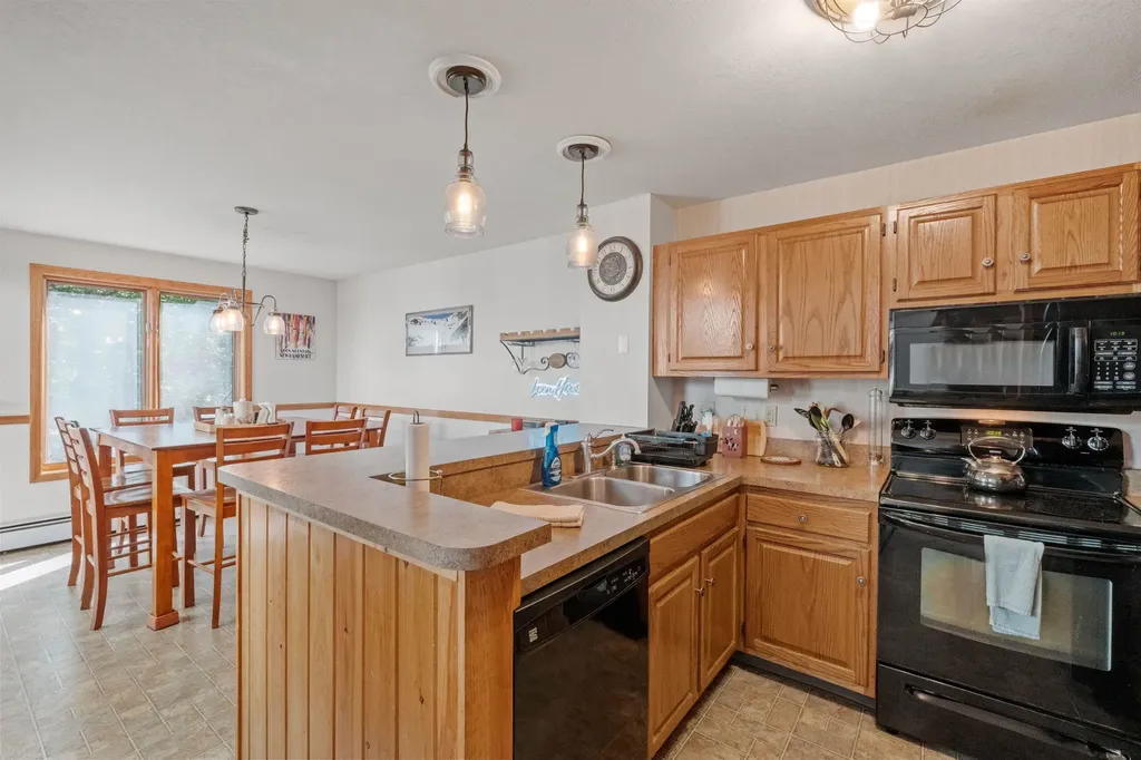 18 Woodsview Lane Lincoln NH 03251