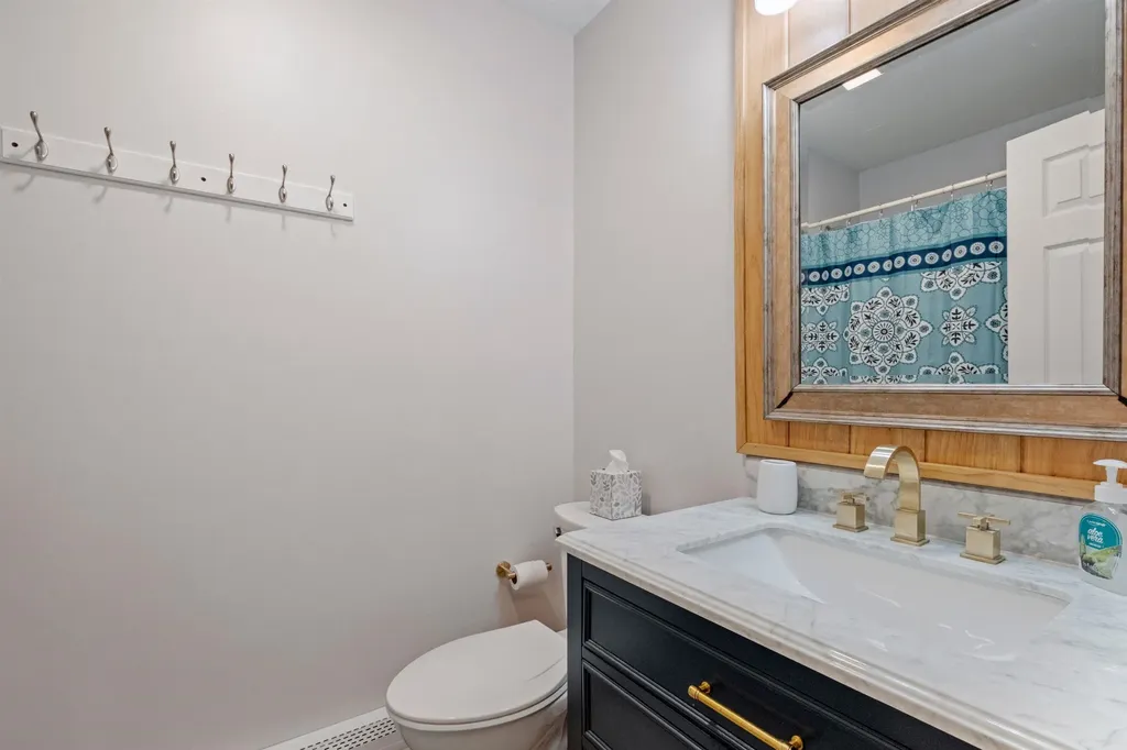 18 Woodsview Lane Lincoln NH 03251