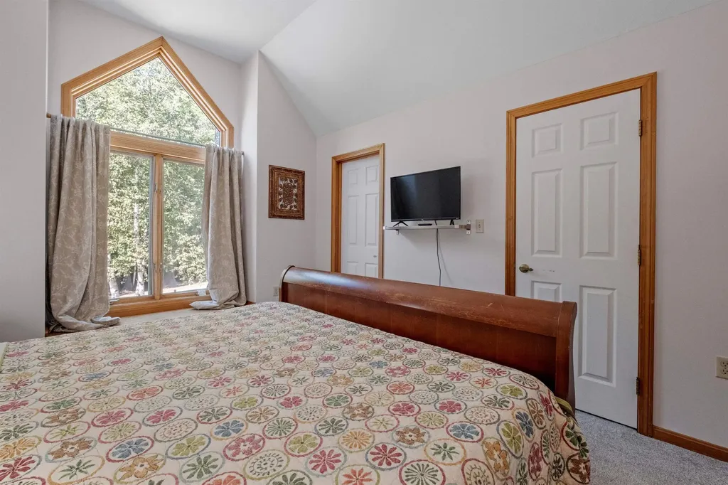 18 Woodsview Lane Lincoln NH 03251