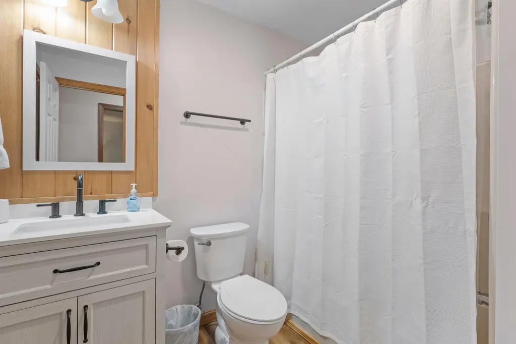 18 Woodsview Lane Lincoln NH 03251