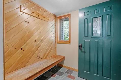 18 Woodsview Lane Lincoln NH 03251