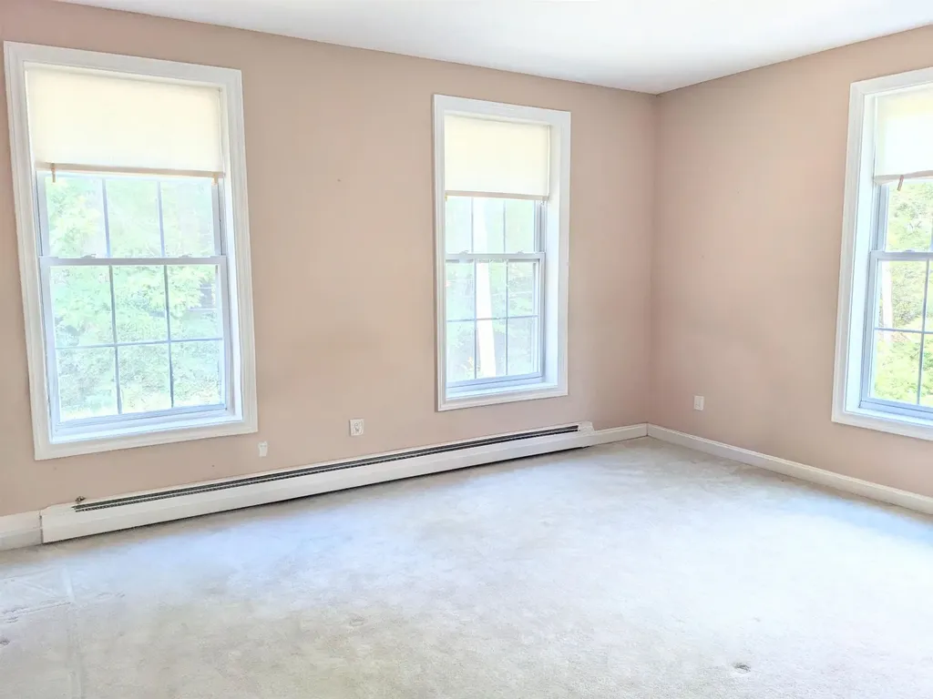 155 Chase Road South Hampton NH 03827