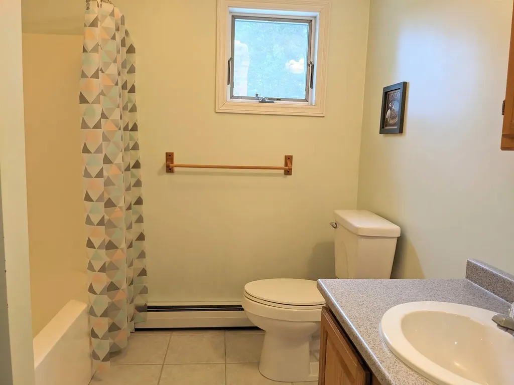 155 Chase Road South Hampton NH 03827