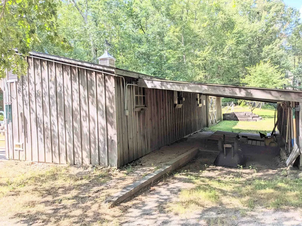 155 Chase Road South Hampton NH 03827