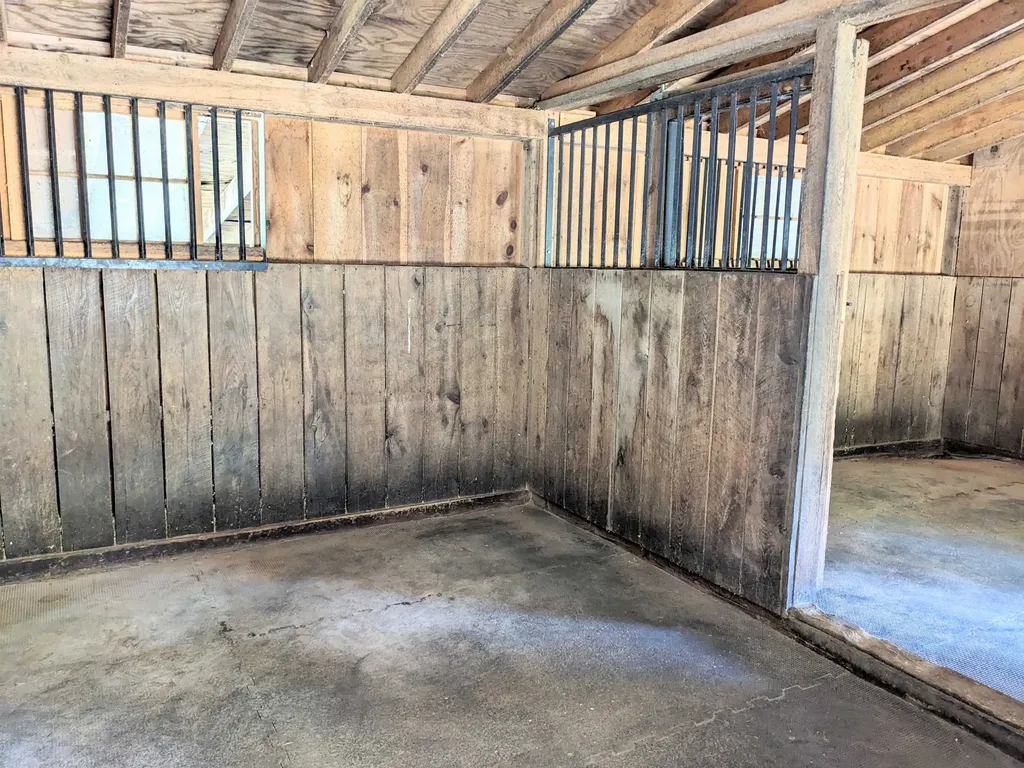 155 Chase Road South Hampton NH 03827