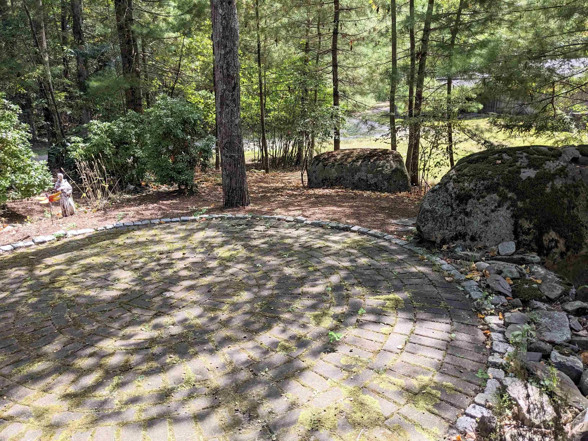 155 Chase Road South Hampton NH 03827