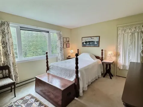 71 Hilltop Place New London NH 03257