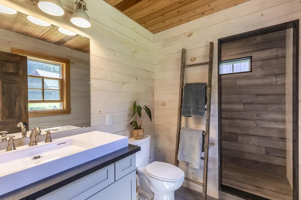 68 Flatow Road Ludlow VT 05149