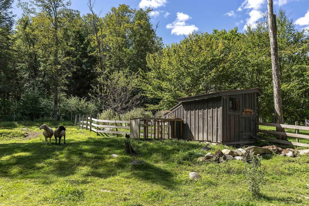 68 Flatow Road Ludlow VT 05149