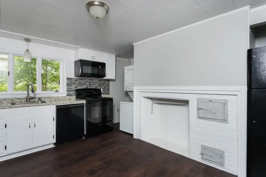 137 Locust Street Dover NH 03820