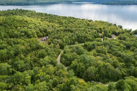 00 Ledgewood Circle Hebron NH 03241