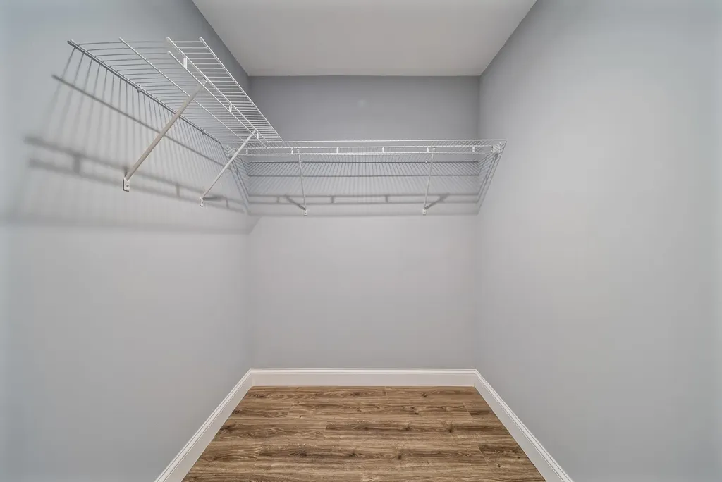 5 Dumaine Avenue Nashua NH 03063