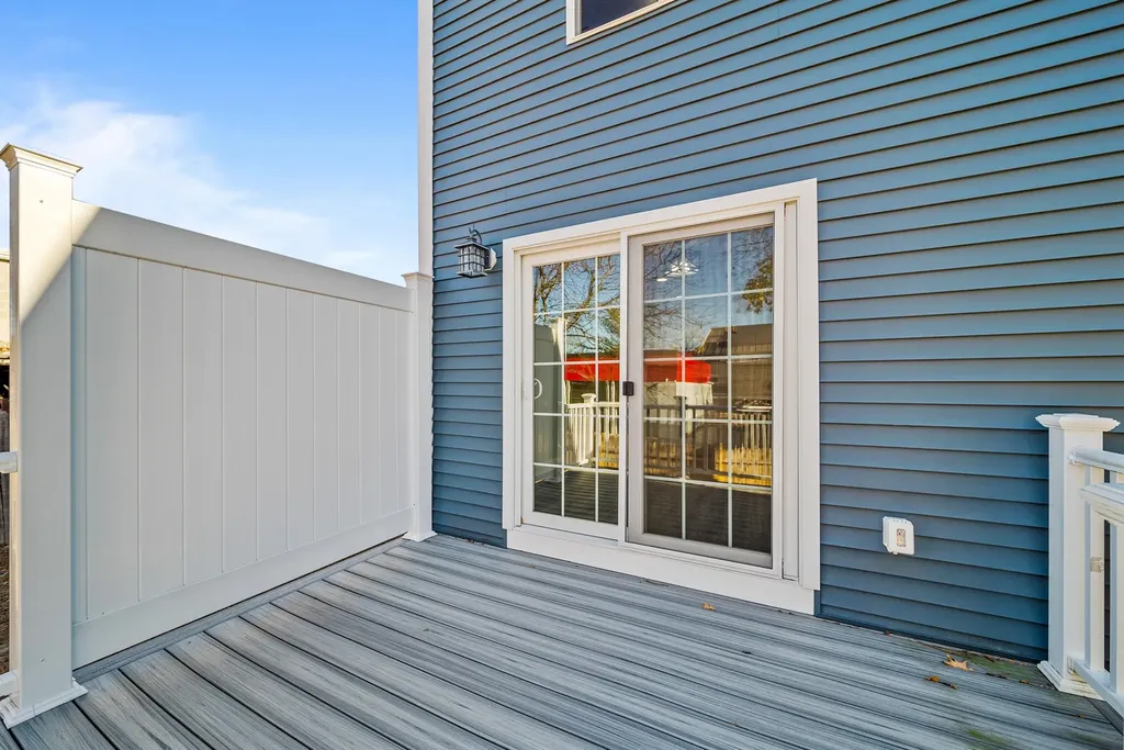 5 Dumaine Avenue Nashua NH 03063