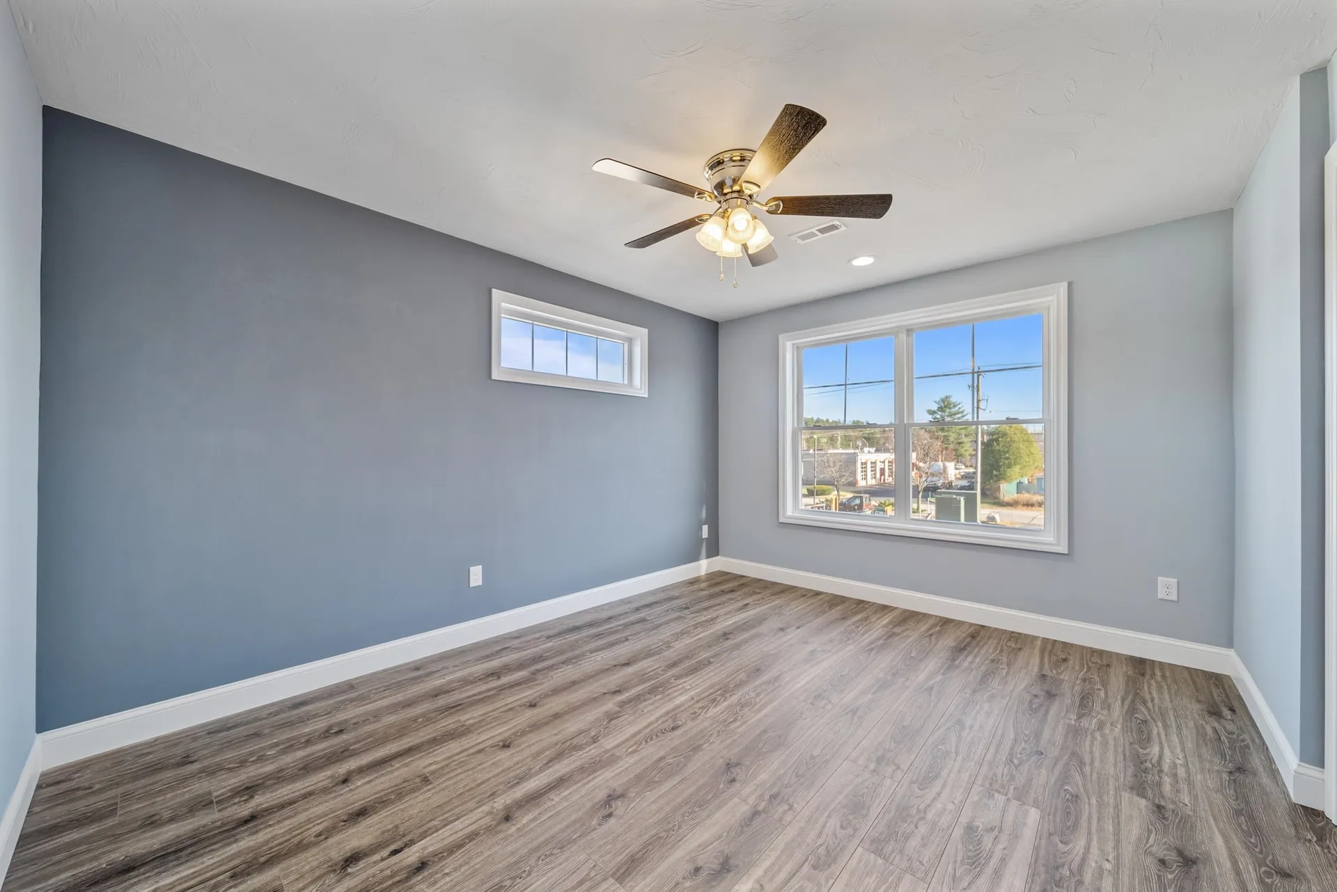 5 Dumaine Avenue Nashua NH 03063