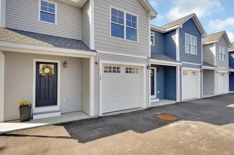 5 Dumaine Avenue Nashua NH 03063