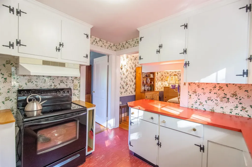 115 Upper Jaffrey Road Dublin NH 03444