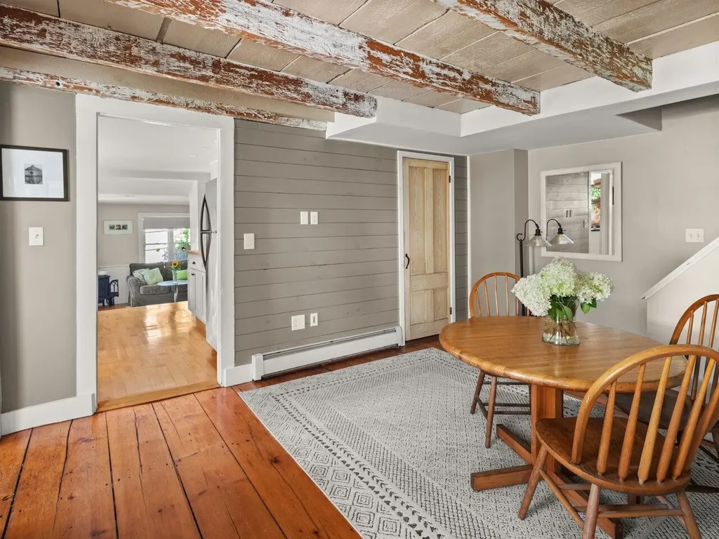 66 Spruce Street Burlington VT 05401