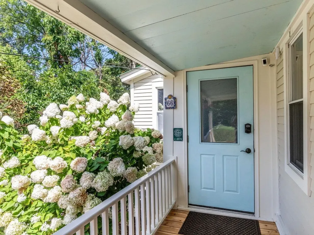 66 Spruce Street Burlington VT 05401
