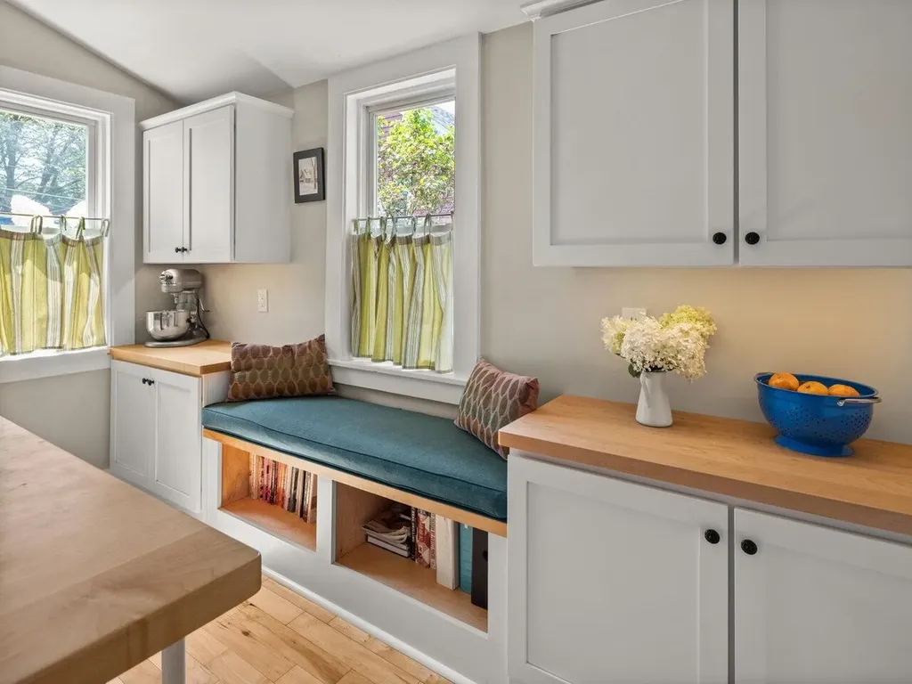 66 Spruce Street Burlington VT 05401
