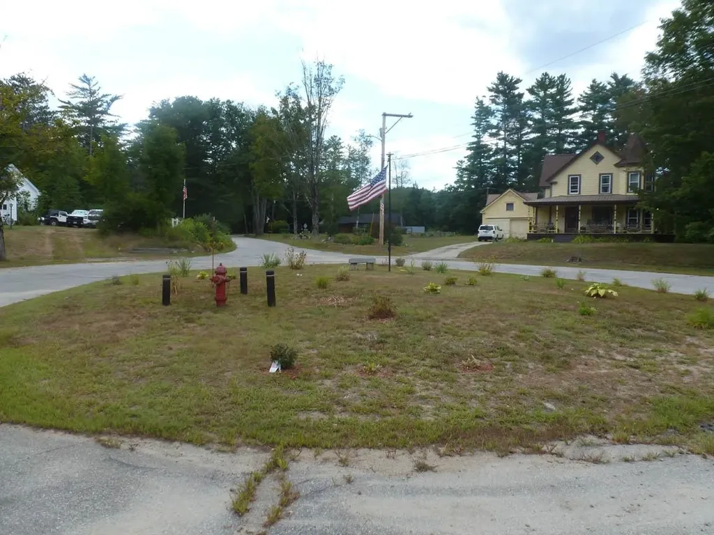 Shop Road Hill NH 03243