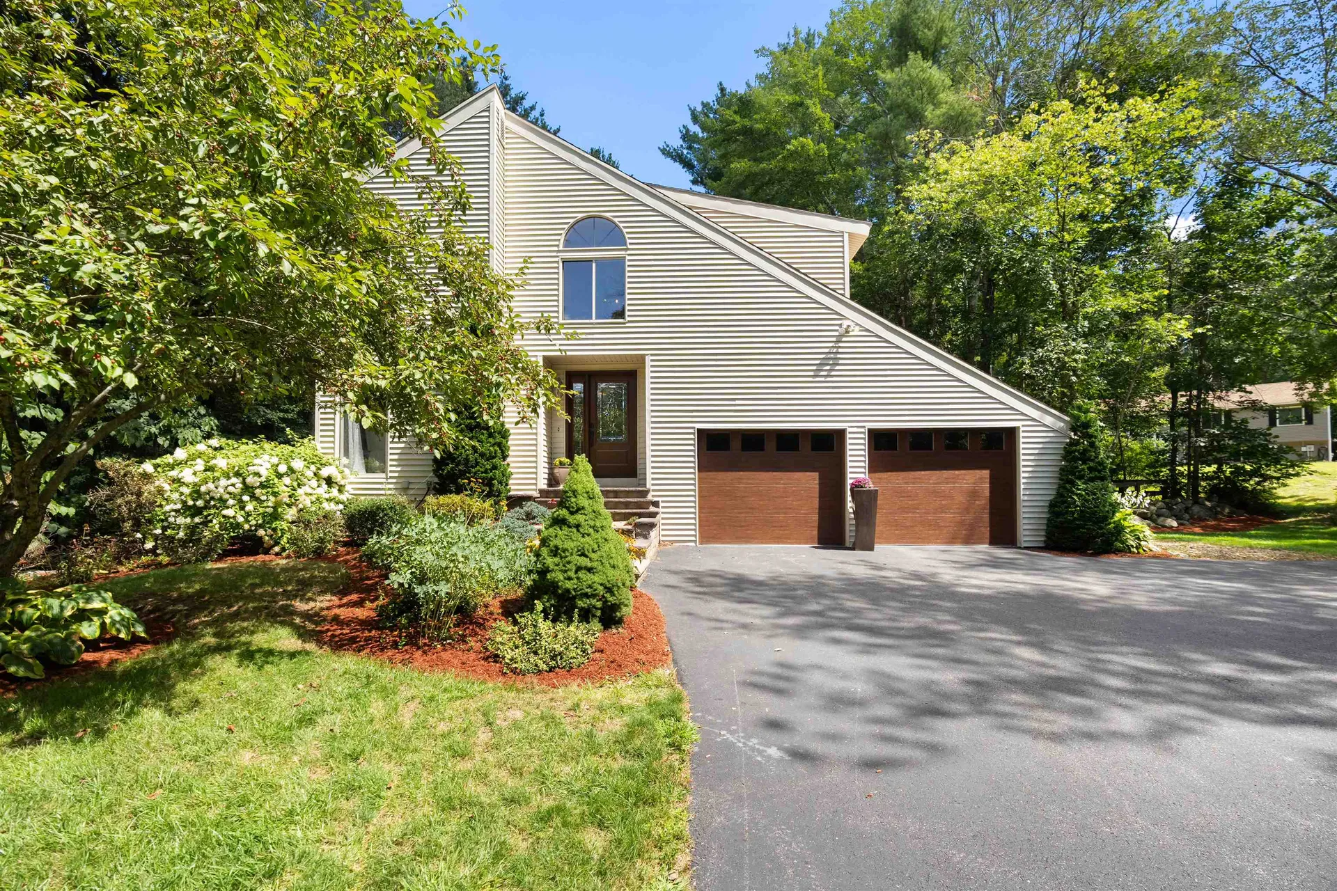 79 Lancaster Farm Road Salem NH 03079