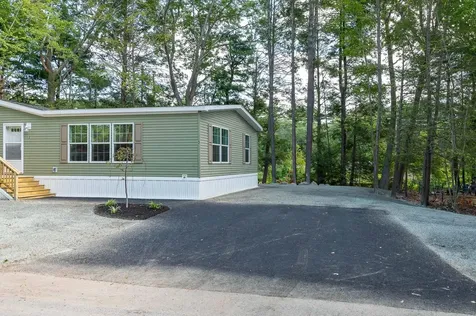 3 Alison Circle Hampton NH 03842