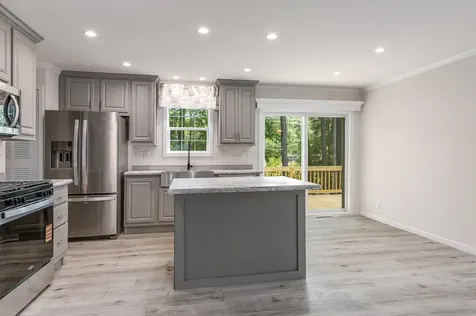 3 Alison Circle Hampton NH 03842