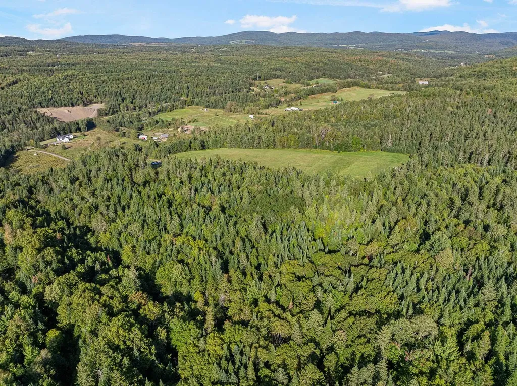 - Harry's Way Colebrook NH 03576