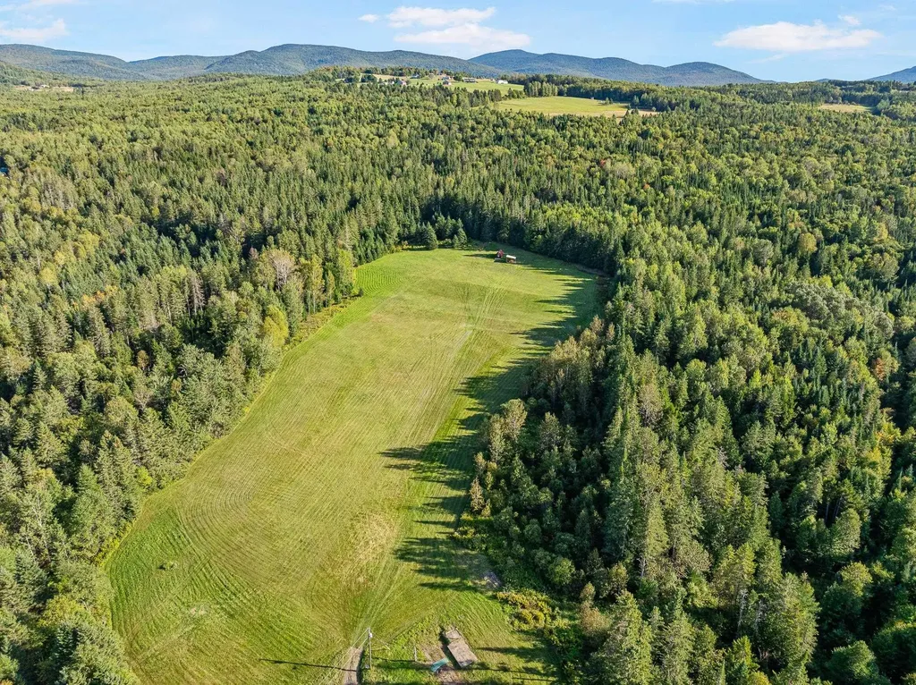 - Harry's Way Colebrook NH 03576