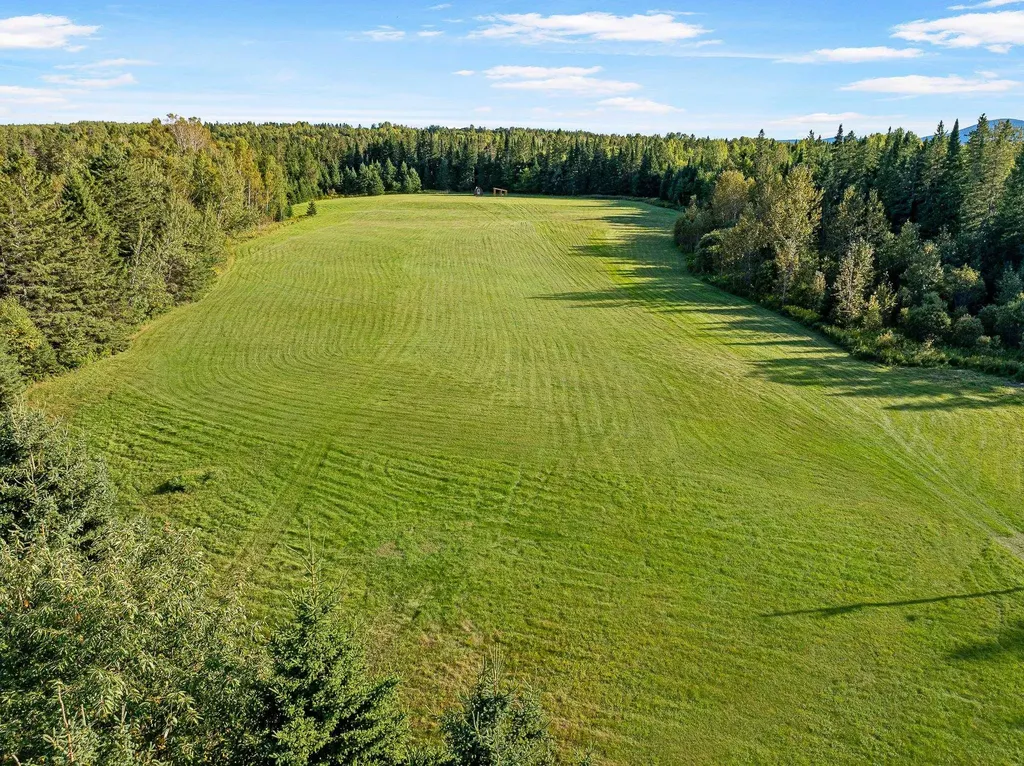 - Harry's Way Colebrook NH 03576