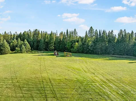 - Harry's Way Colebrook NH 03576