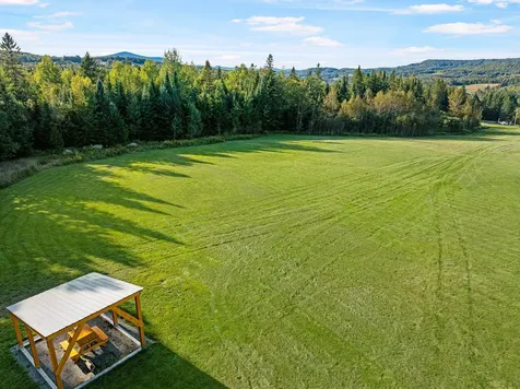 - Harry's Way Colebrook NH 03576