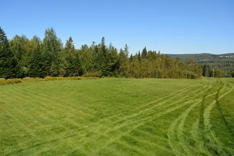 - Harry's Way Colebrook NH 03576