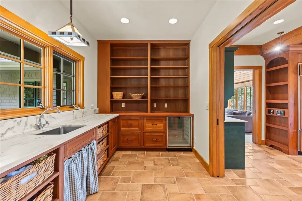 498 Fuller Farm Road Warren VT 05674