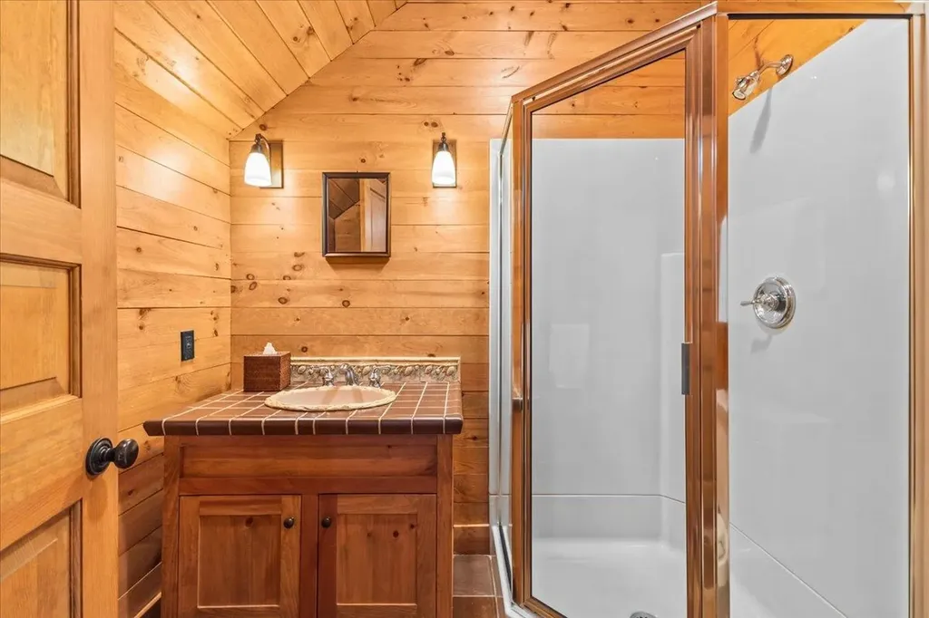 498 Fuller Farm Road Warren VT 05674