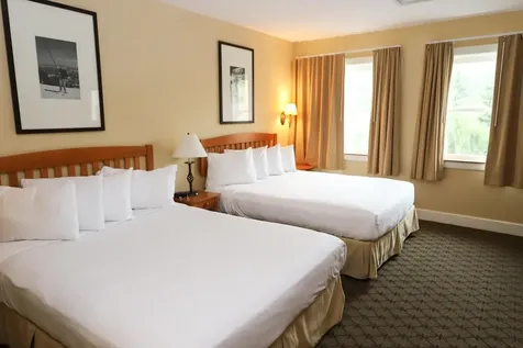 225/227 Qtr. I I Jackson Gore Inn Ludlow VT 05149