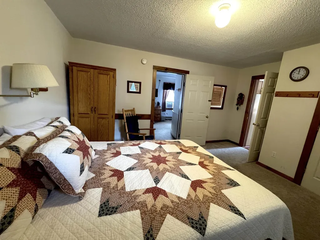 30 Pond Street Ludlow VT 05149