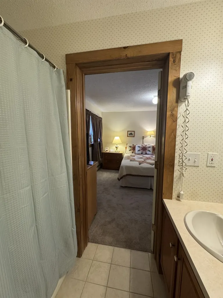 30 Pond Street Ludlow VT 05149