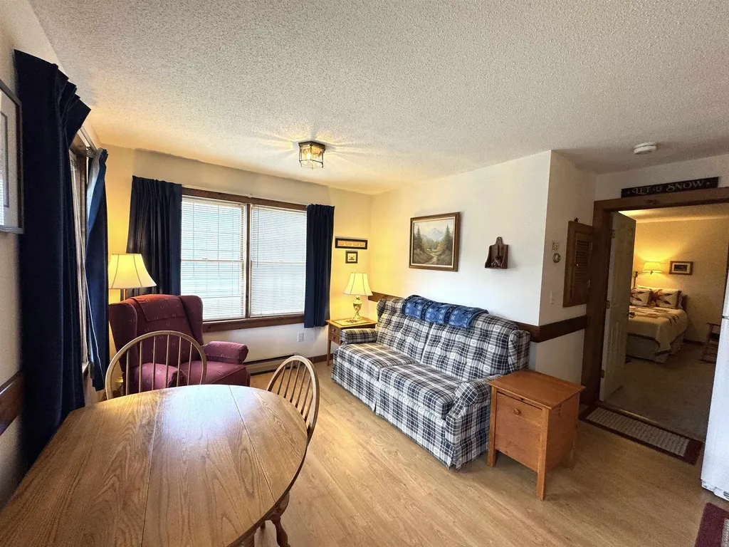 30 Pond Street Ludlow VT 05149