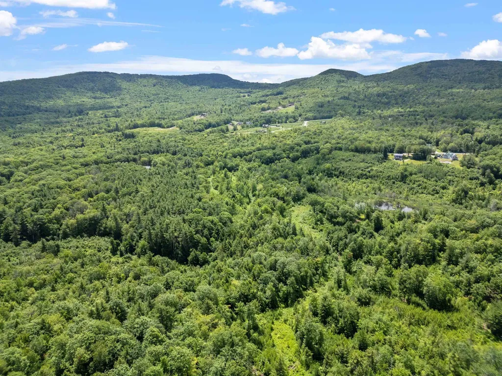 1256 Cherry Valley Road Gilford NH 03249