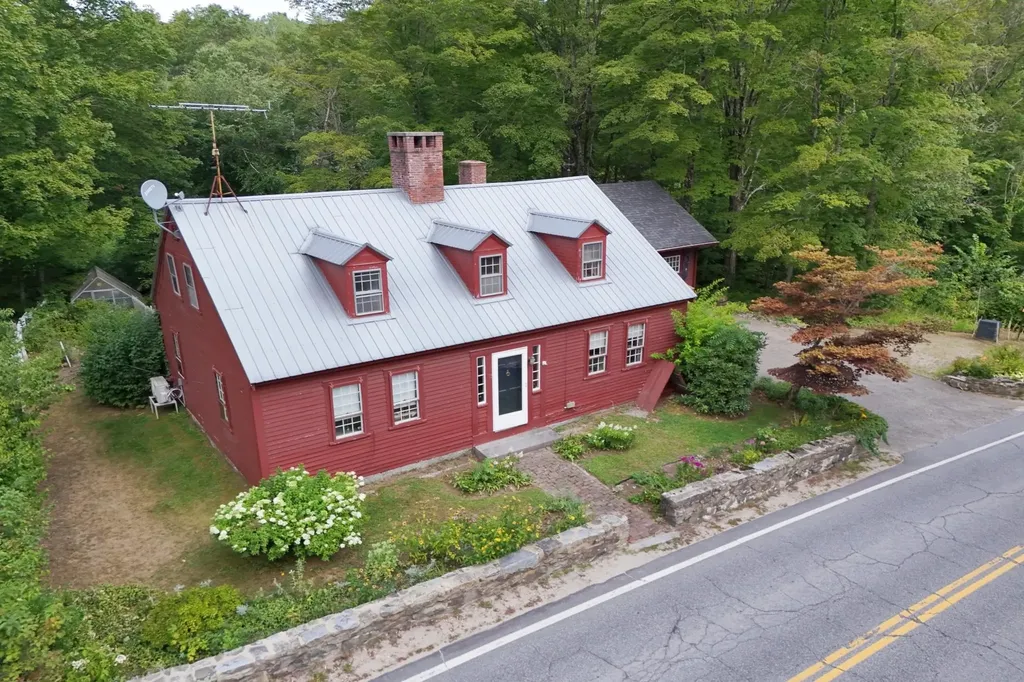 775 Winona Road Center Harbor NH 03226