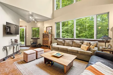 16 Buckboard Drive Dover VT 05356