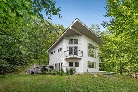 16 Buckboard Drive Dover VT 05356