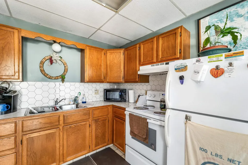 112-114 Main Street Colebrook NH 03576