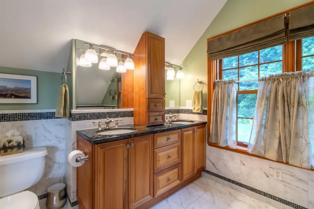 310 Alpine Lane Burke VT 05832-9751