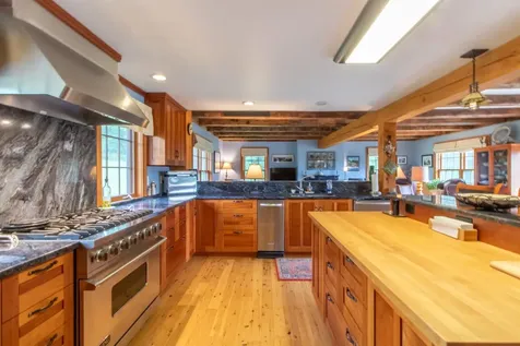 310 Alpine Lane Burke VT 05832-9751