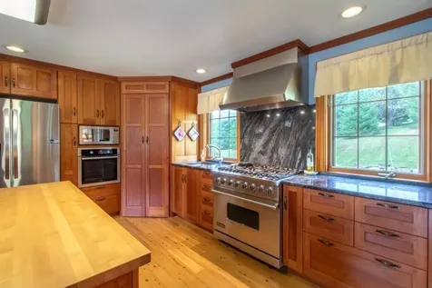 310 Alpine Lane Burke VT 05832-9751