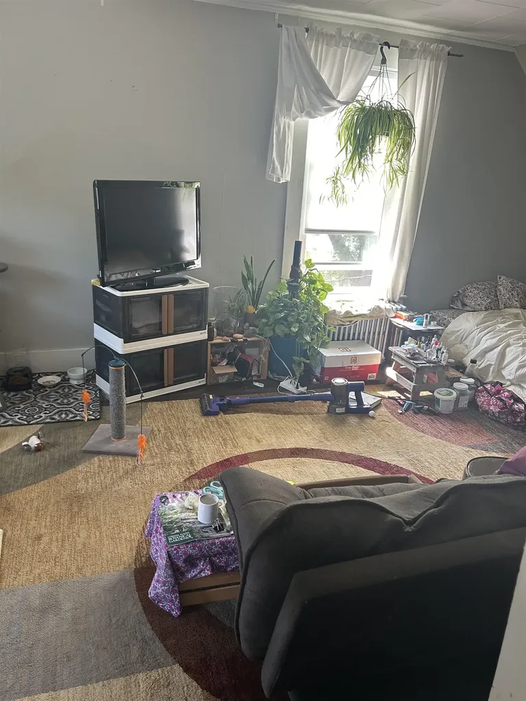 18 Oak Hill Avenue Littleton NH 03561